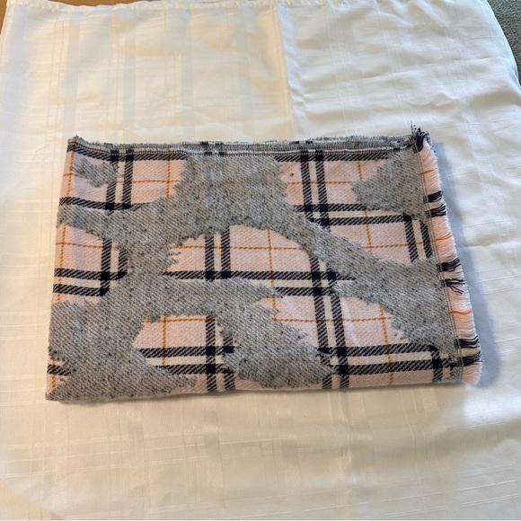 Look Winter Scarf - Picture 2 of 7